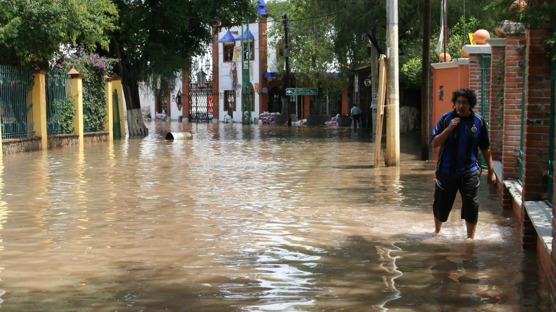 EN TEQUISQUIAPAN